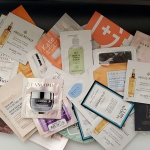 Skincare/Haircare Samples Set